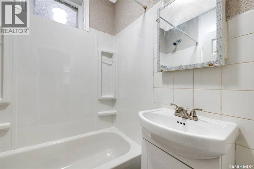 321 E Avenue S — photo 13 of 24