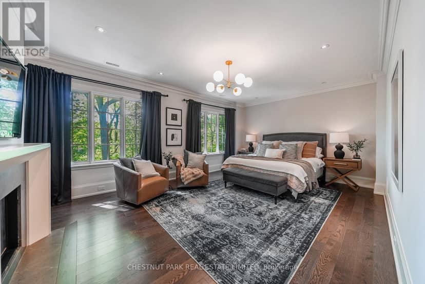 56 Pine Crescent — photo 17 of 37