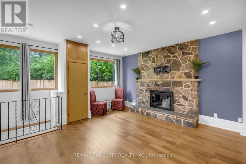 11 Tutela Heights Road — photo 16 of 40