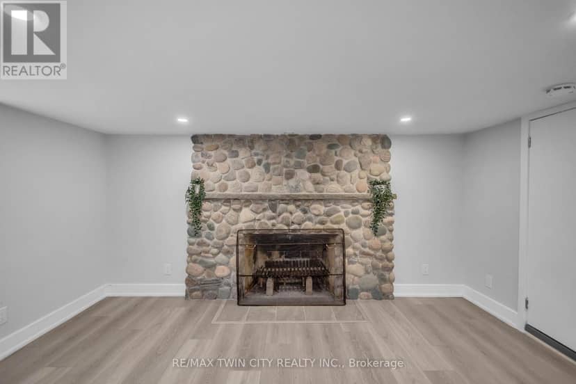 11 Tutela Heights Road — photo 34 of 40