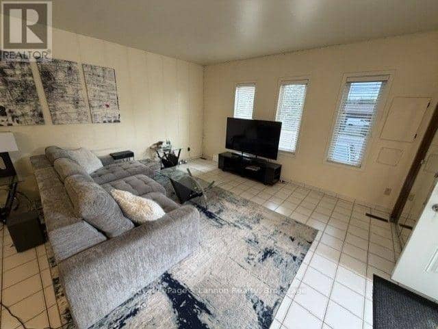 39-41 Junot Avenue S, Thunder Bay, photo 5