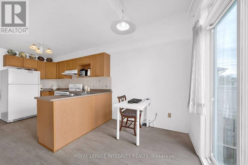133 Lilibet Crescent — photo 10 of 33