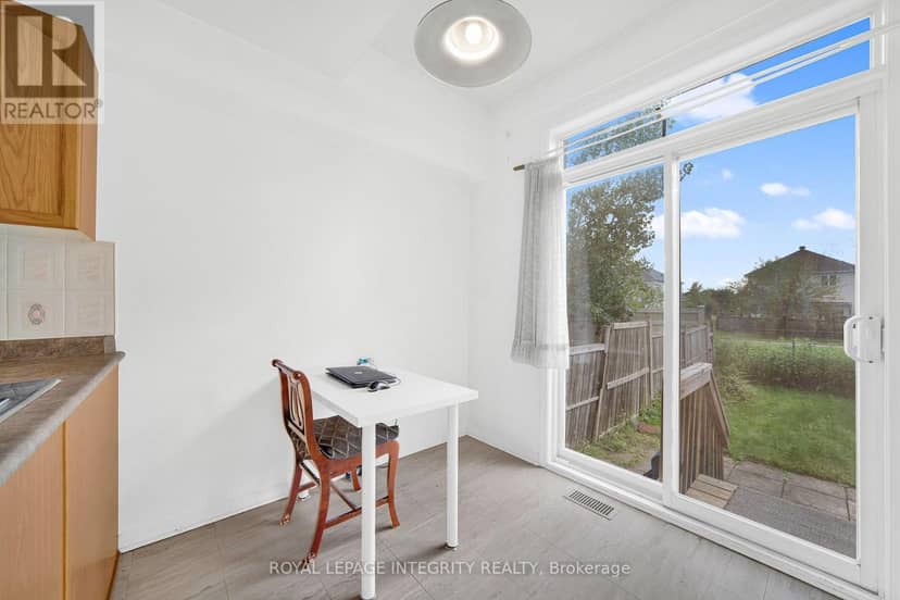 133 Lilibet Crescent — photo 12 of 33