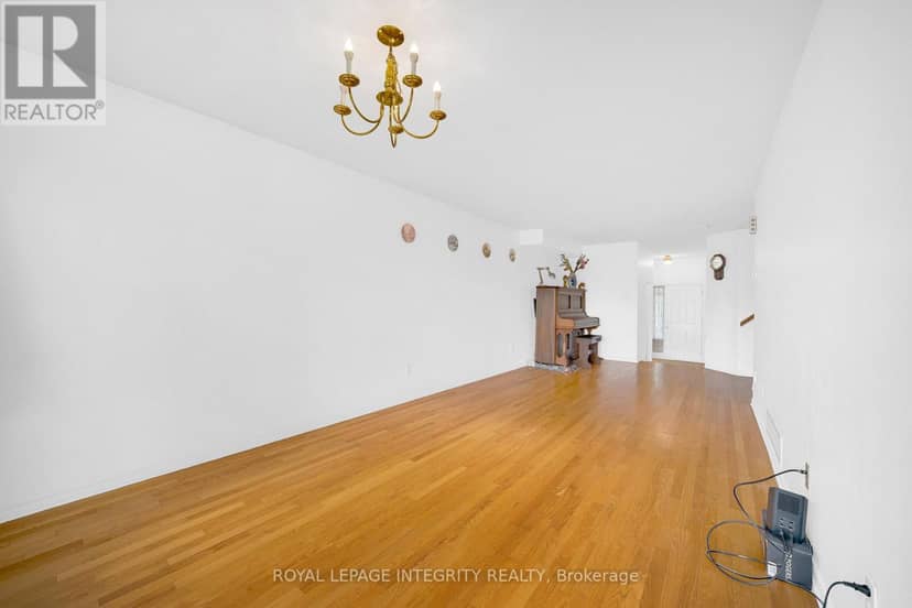 133 Lilibet Crescent — photo 9 of 33