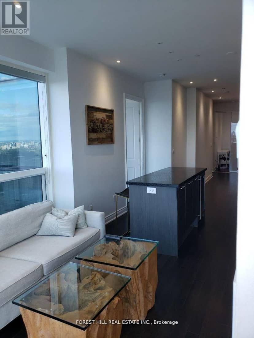 7401 - 388 Yonge Street — photo 13 of 20