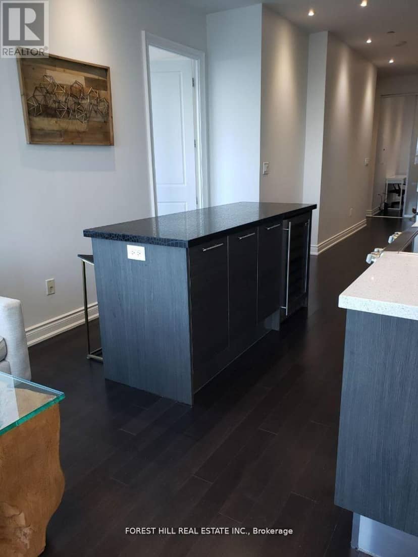 7401 - 388 Yonge Street — photo 9 of 20