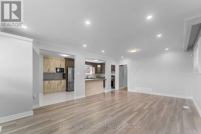 54 Saratoga Drive — photo 12 of 30