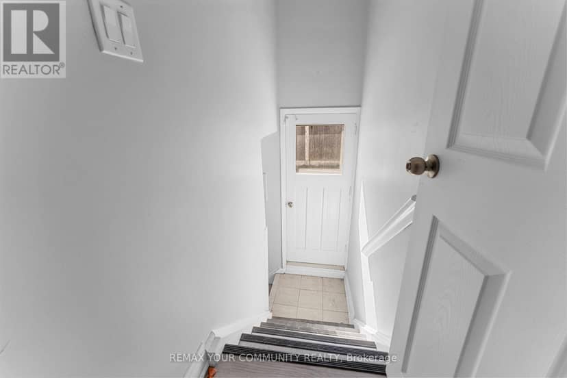 54 Saratoga Drive — photo 25 of 30