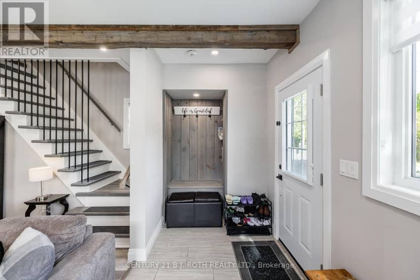 528 First Avenue — photo 20 of 40