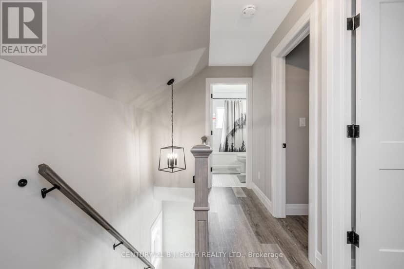 528 First Avenue — photo 23 of 40