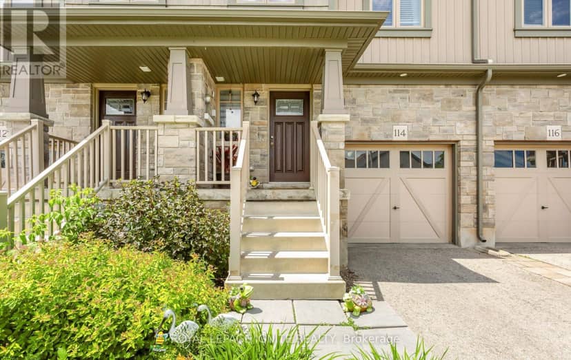 114 Parkinson Crescent — photo 2 of 38