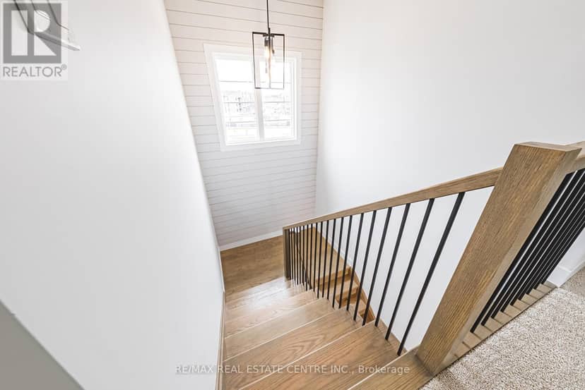 546 Benninger Drive — photo 21 of 37