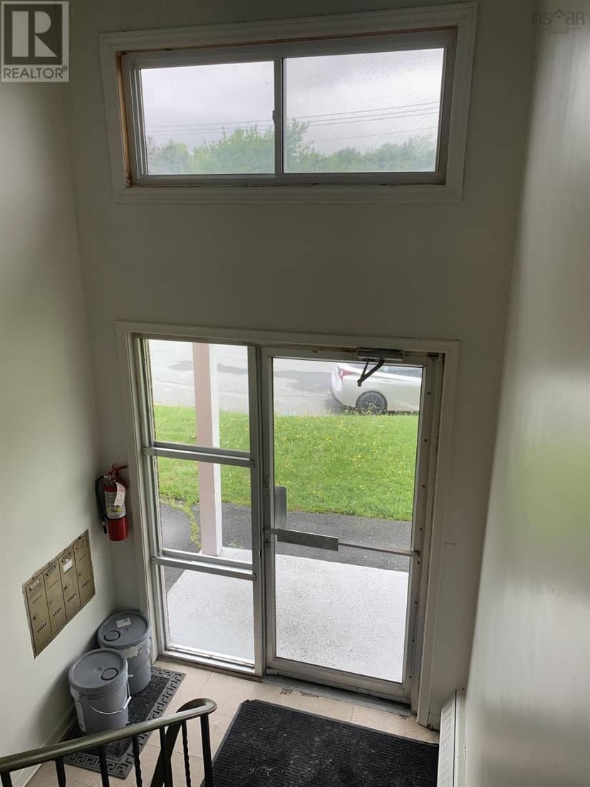 6 Randall Avenue — photo 2 of 24