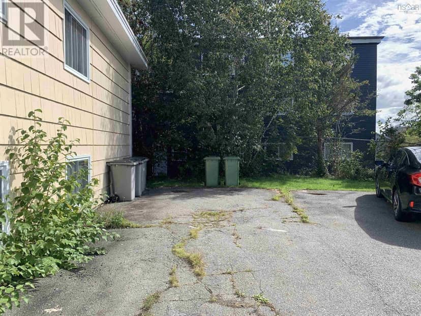6 Randall Avenue — photo 21 of 24