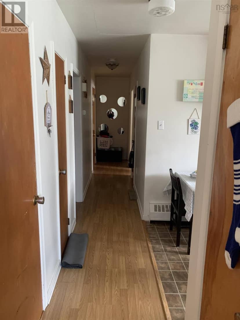 6 Randall Avenue — photo 7 of 24