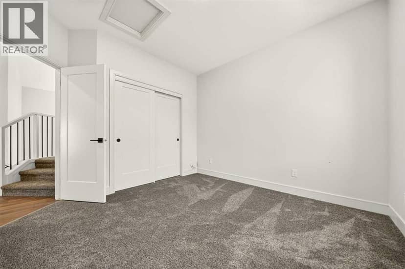 8635 25 Avenue — photo 21 of 31