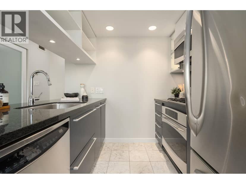 2110 833 SEYMOUR STREET, Vancouver, photo 8