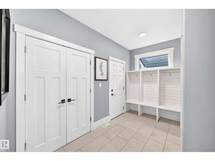 3704 Westcliff Wy SW — photo 26 of 40