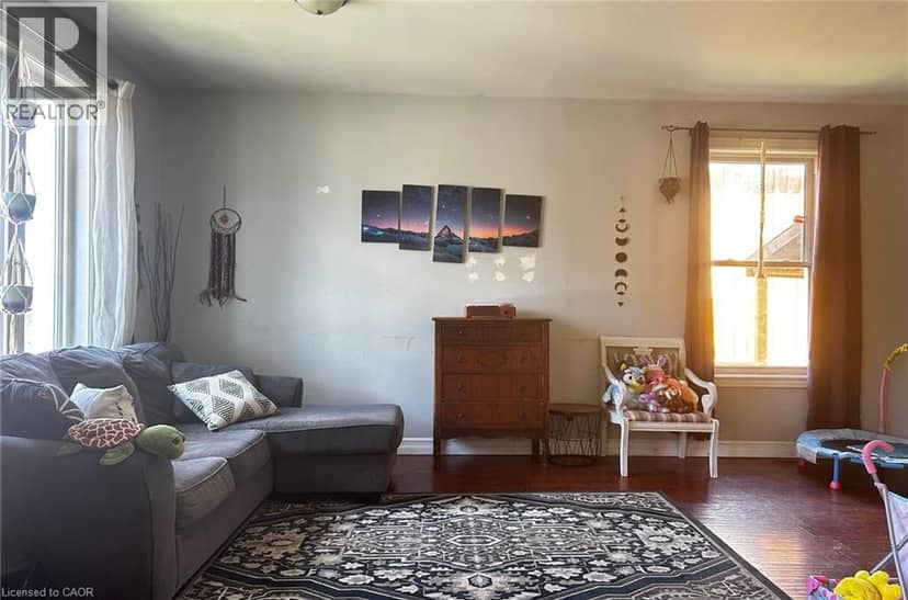 8 NELSON Street — photo 10 of 22
