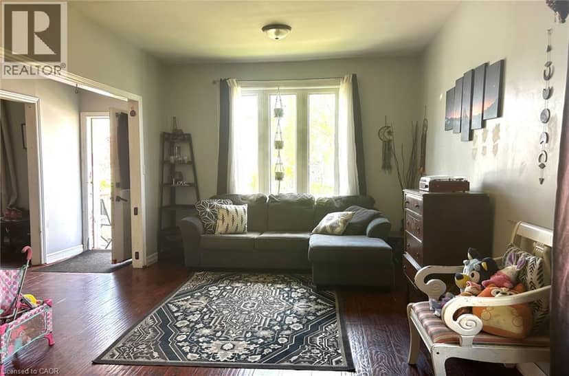8 NELSON Street — photo 11 of 22