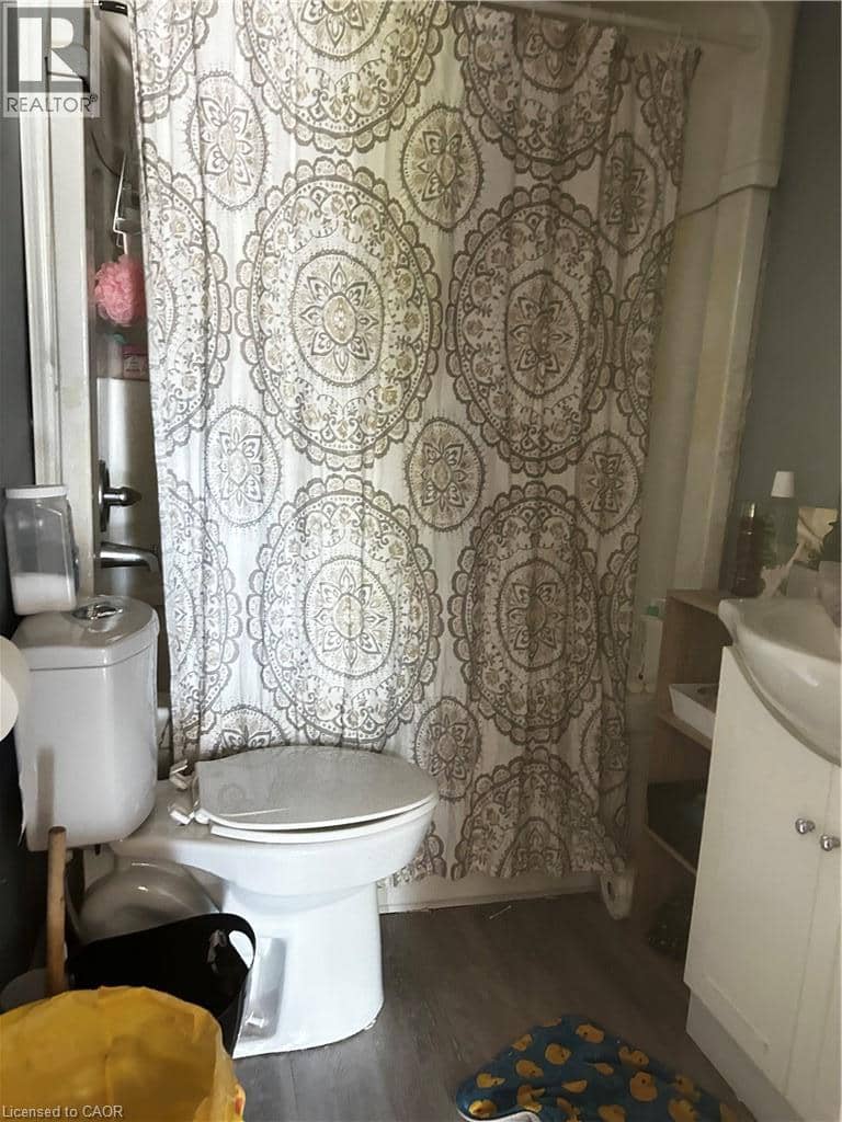 8 NELSON Street — photo 18 of 22
