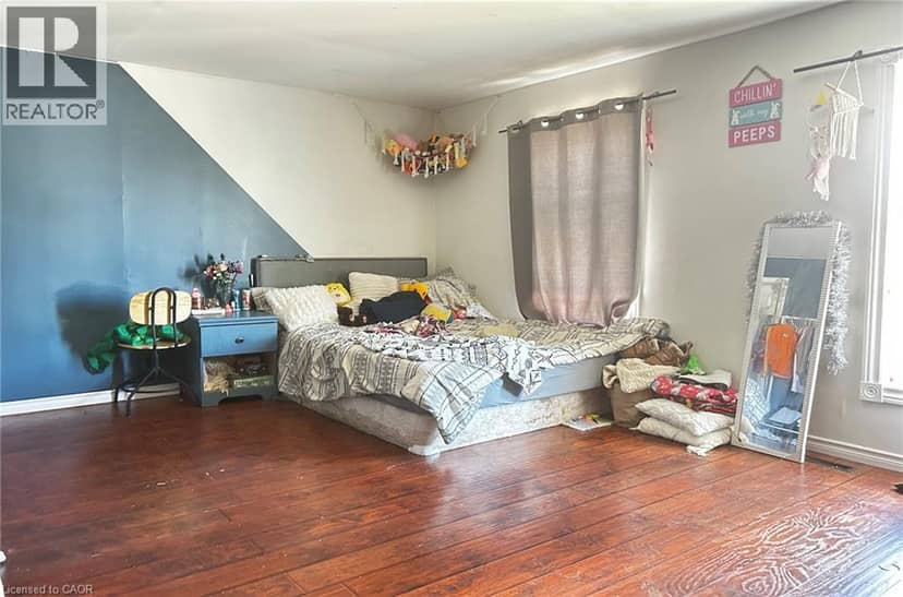 8 NELSON Street — photo 19 of 22