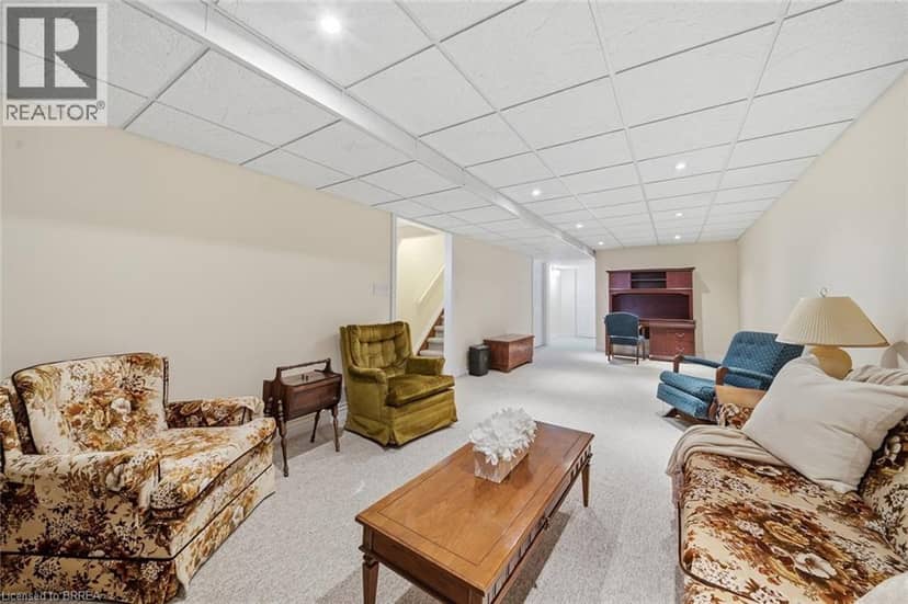 24 GRIFFITHS Drive Unit# 23 — photo 27 of 33
