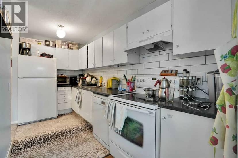 3429 Cedarille Drive SW — photo 16 of 40