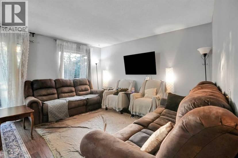 3429 Cedarille Drive SW — photo 11 of 40