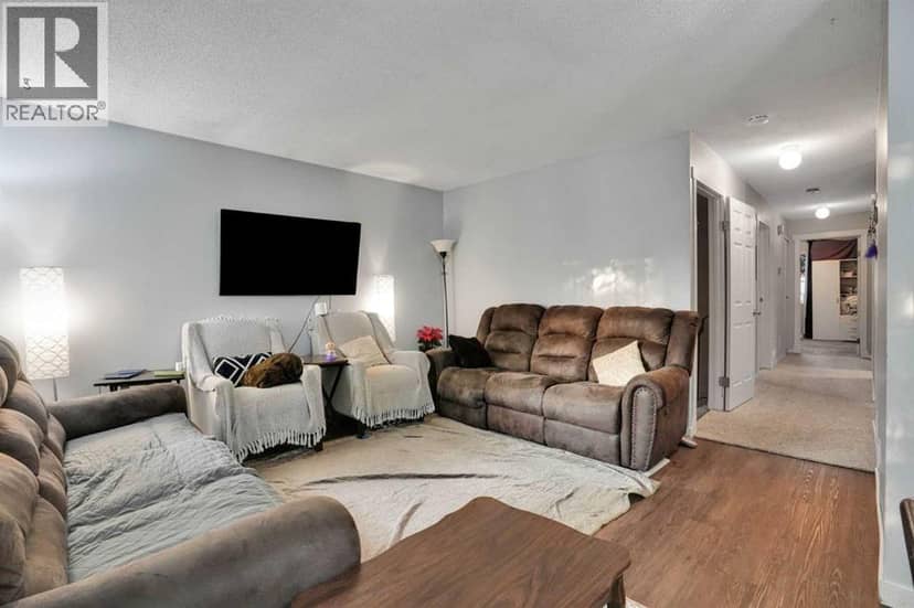 3429 Cedarille Drive SW — photo 12 of 40