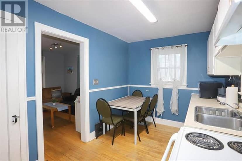 240 Huron ST — photo 2 of 15