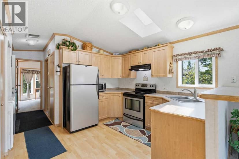 68A, 10046 township road 422 — photo 14 of 40