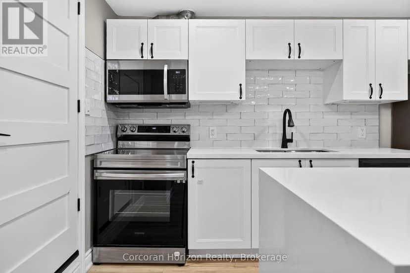 592 Aberdeen Avenue — photo 38 of 40