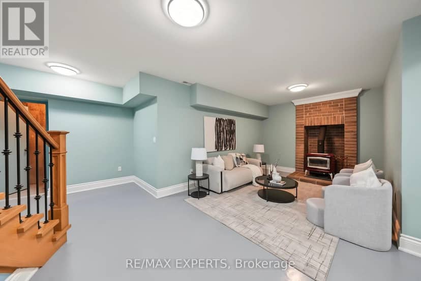 18 Gosling Road — photo 38 of 40