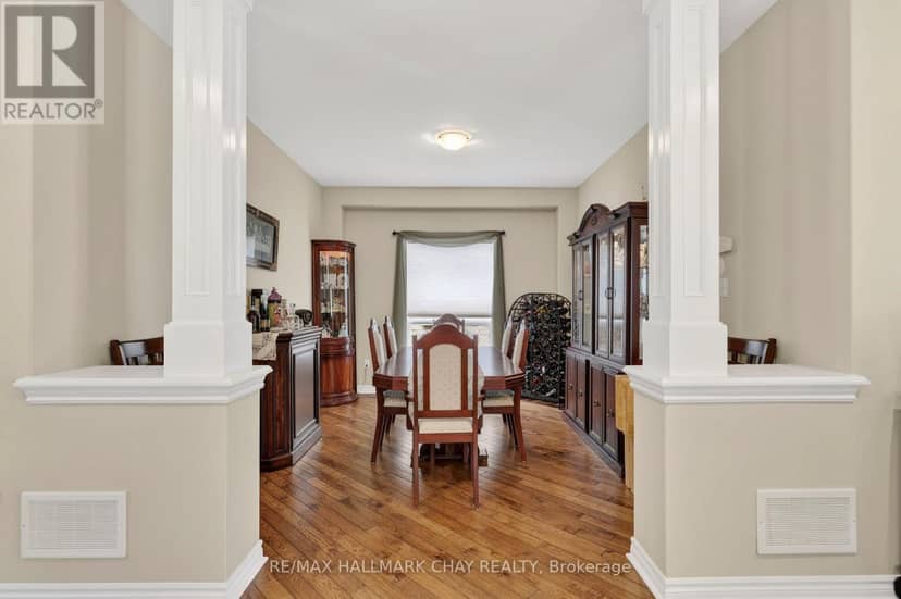 12 Orleans Avenue — photo 11 of 40