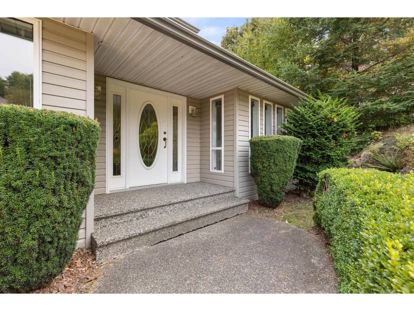 8630 SUNBURST PLACE, Chilliwack Mountain, Chilliwack, photo 2