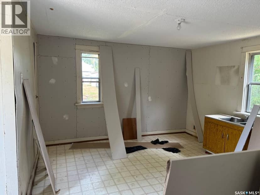 127 Harvey STREET — photo 12 of 27