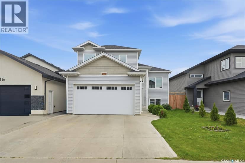 223 Ells CRESCENT — photo 3 of 40
