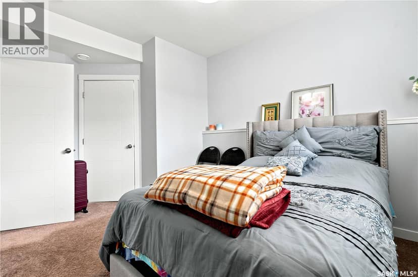 223 Ells CRESCENT — photo 40 of 40