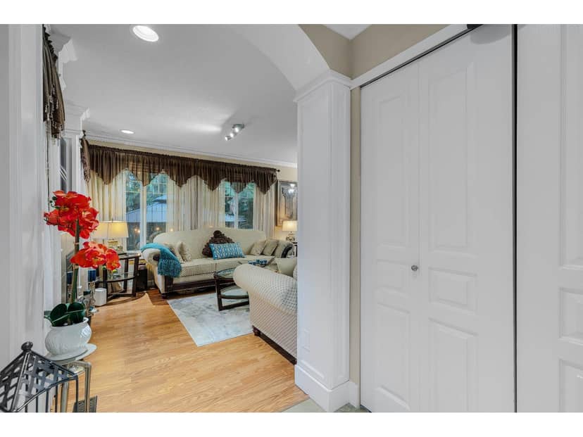 44 6110 138TH STREET, Surrey, photo 2