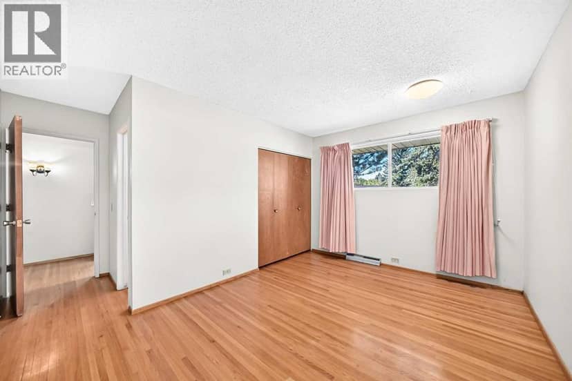 4620 Voyageur Drive NW — photo 13 of 36
