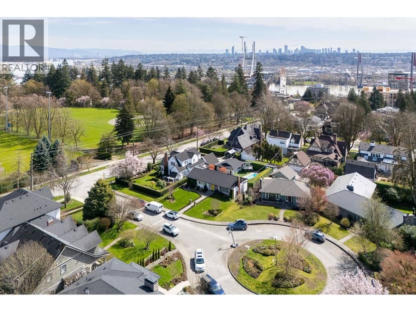 106 COLLEGE COURT, New Westminster