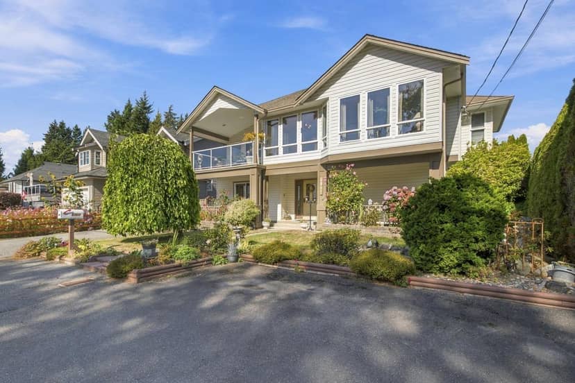 17037 0 AVENUE, Surrey, photo 2
