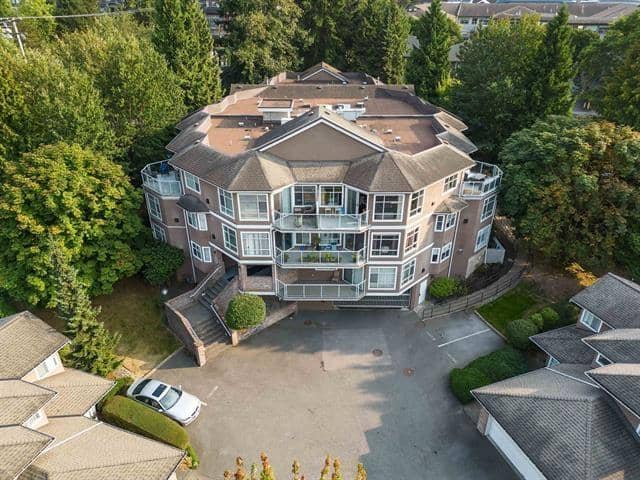 303 6866 NICHOLSON ROAD, Delta