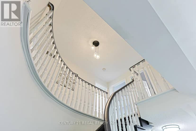 599 Sandford Street — photo 17 of 40