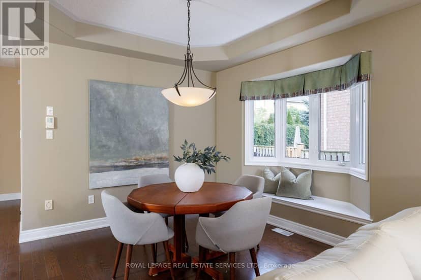 2424 Tesla Crescent — photo 10 of 40