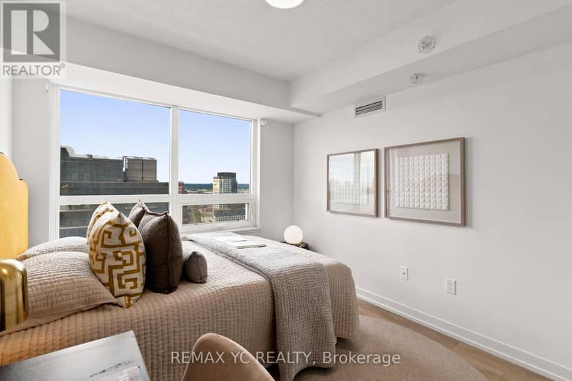 2408 - 1410 Dupont Street — photo 15 of 33