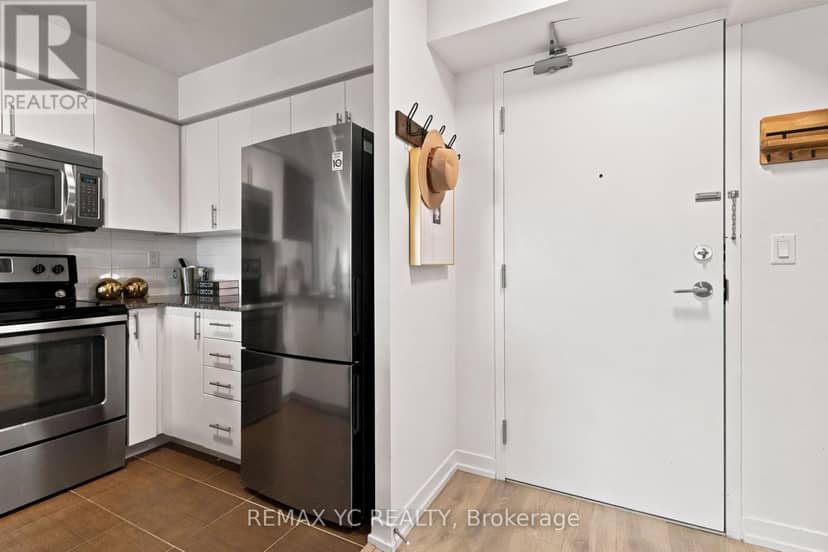 2408 - 1410 Dupont Street — photo 19 of 33