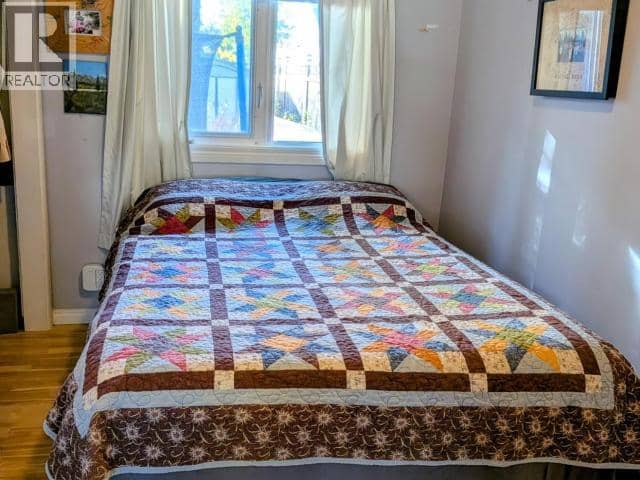 25 Takhini Ave — photo 5 of 9