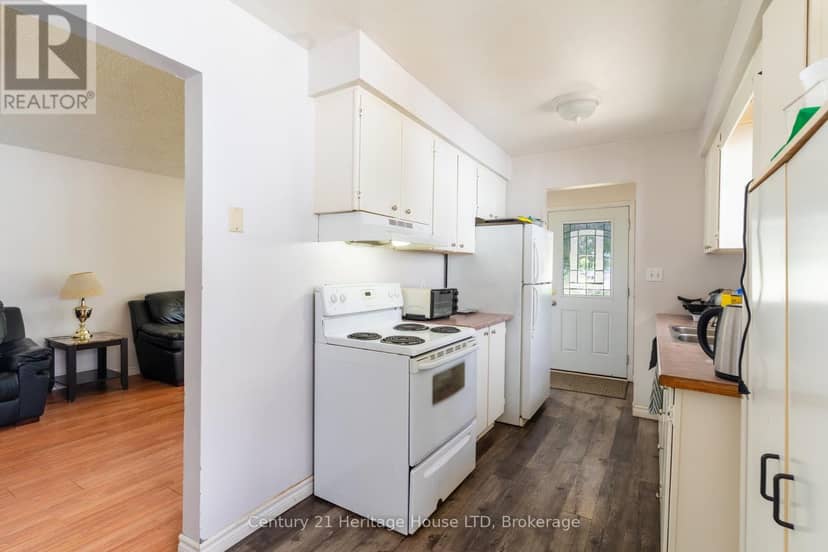 542 First Avenue N, Welland, photo 6